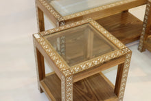 Load image into Gallery viewer, Mother of pearl table set
