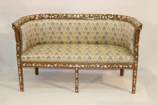 Lade das Bild in den Galerie-Viewer, Mother of pearl sofa set
