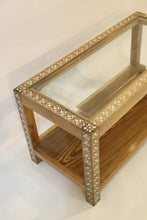 Load image into Gallery viewer, Mother of pearl table set
