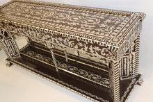 Load image into Gallery viewer, Quranic verse painting With console table mother-of-pearl inlay
