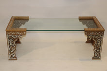 Lade das Bild in den Galerie-Viewer, Walnut wood coffee table mother-of-pearl inlay with glass
