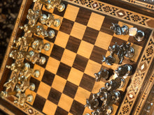 Lade das Bild in den Galerie-Viewer, Handcrafted Chess Mosaic Box
