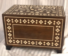 Load image into Gallery viewer, Sahara jewellery Box Inlaid With Mother of Pearl
