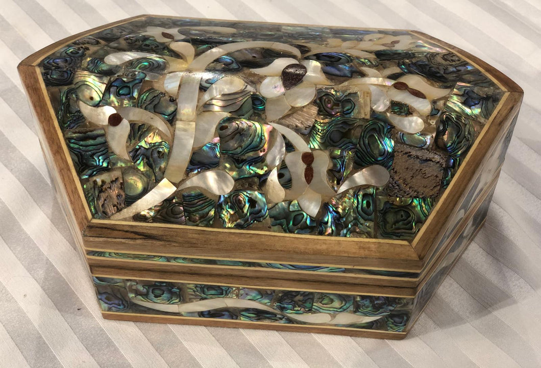 Sahara Box inlaid with mother of pearl